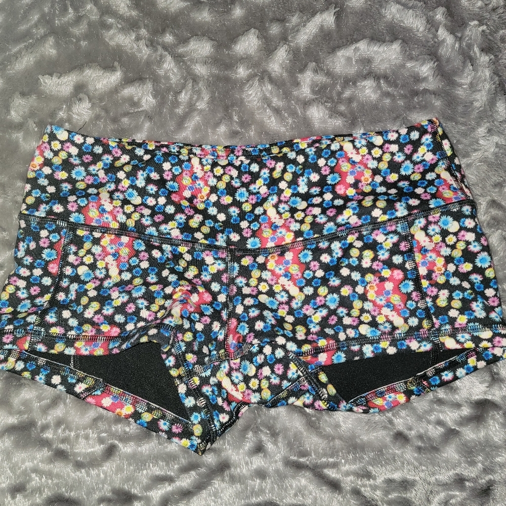 Fleo Booty Shorts